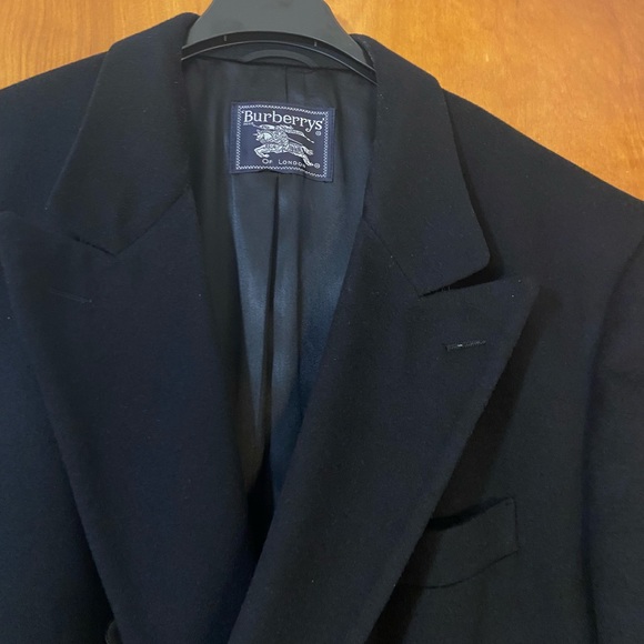 Authentic Burberrys 💯 Wool Coat from Richards of Greenwich - Picture 2 of 6